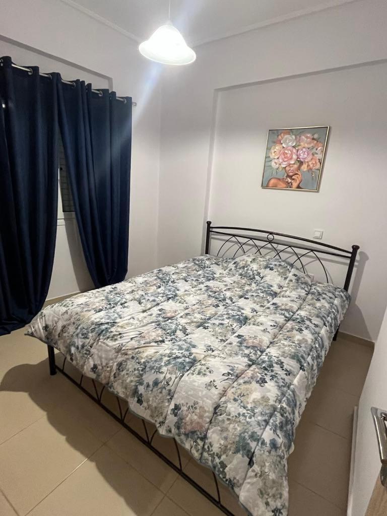 Elena S Apartment Megara Luaran gambar